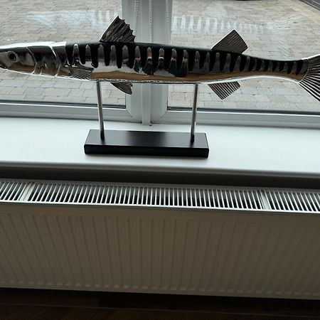 Beach House Apartment On Ground Floor With Sea View - Pet Friendly Cleveleys Buitenkant foto